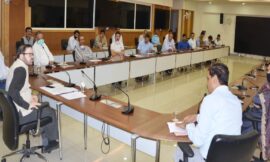 मुख्य सचिव डॉ. डी के तिवारी की अध्यक्षता में उच्चस्तरीय समीक्षा बैठक की गई