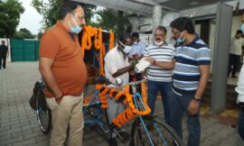 तंगहाली की जिंदगी जी रहे व्यक्ति को  मुख्यमंत्री का तोहफ़ा