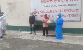 फूल और तालियों के साथ ठीक हुए मरीजों का बढ़ाया गया हौसला