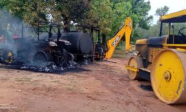 पालकोट प्रखण्ड के लोवा खमन गांव में नक्सिलयों का आतंक