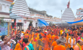 श्रावणी मेला 2024 लाइव: तीसरी सोमवारी पर देवघर में उमड़ा केसरिया सैलाब, बाबा पर जल अर्पण के लिए उत्साहित कांवरिये