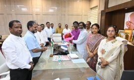 मुख्यमंत्री से अल्पसंख्यक एवं सहायता प्राप्त प्राथमिक शिक्षक संघ एवं अल्पसंख्यक माध्यमिक शिक्षक के प्रतिनिधि मंडल ने मुलाकात की