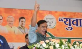 हिमंता बिस्वा सरमा ने रांची में कहा, ‘हेमंत सोरेन सरकार से युवा निराश, झारखंड में घटी है हिंदुओं की जनसंख्या,’ बांग्लादेश के हालात पर भी जताई चिंता।