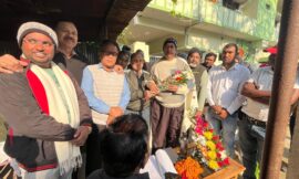 वित्त मंत्री राधा कृष्ण किशोर आज पलामू में अपने आवास पर जनता दरबार में लोगों की समस्याएं सुनीं।