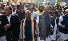 मणिपुर में हो रही हिंसा, गौतम अडानी प्रकरण के विरोध में झारखंड प्रदेश कांग्रेस की राजभवन मार्च