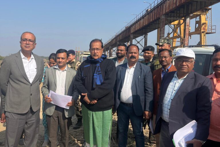 पांकी स्थित अमानत सिंचाई योजना के बराज स्थल पर पहुंचे राधा कृष्णा किशोर