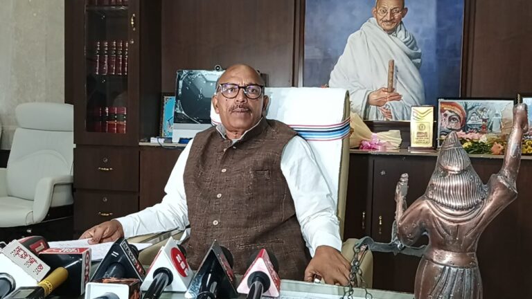झारखंड विधानसभा अध्यक्ष रविंद्र नाथ महतो की अध्यक्षता में नवगठित नई कमेटी की बैठक आहुत
