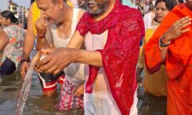 महाकुंभ स्नान किया बाबूलाल मरांडी एवं राज्यसभा सदस्य प्रदीप वर्मा ने संगम तट पर