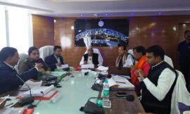 राधाकृष्ण किशोर आज समाहरणालय सभागार, पलामू में आयोजित दिशा की बैठक में शामिल हुए