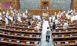 वक्फ विधेयक पर विवाद के बीच कैबिनेट ने हाउस पैनल के 14 संशोधनों को दी मंजूरी