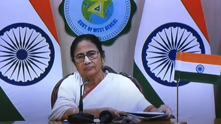 पश्चिम बंगाल विधानसभा ने महिलाओं को बार में काम करने की अनुमति देने वाला विधेयक पारित किया
