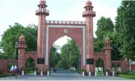 अलीगढ़ मुस्लिम यूनिवर्सिटी में होली मनाने को मिली अनुमति, पहले हुआ था इनकार