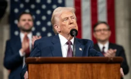 अमेरिका ने 5 लाख प्रवासियों का अस्थायी दर्जा रद्द किया, जल्द हो सकती है निर्वासन की कार्रवाई