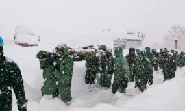 उत्तराखंड एवलांच: 48 घंटे से फंसे 4 मजदूरों को बचाने के लिए जारी है रेस्क्यू ऑपरेशन