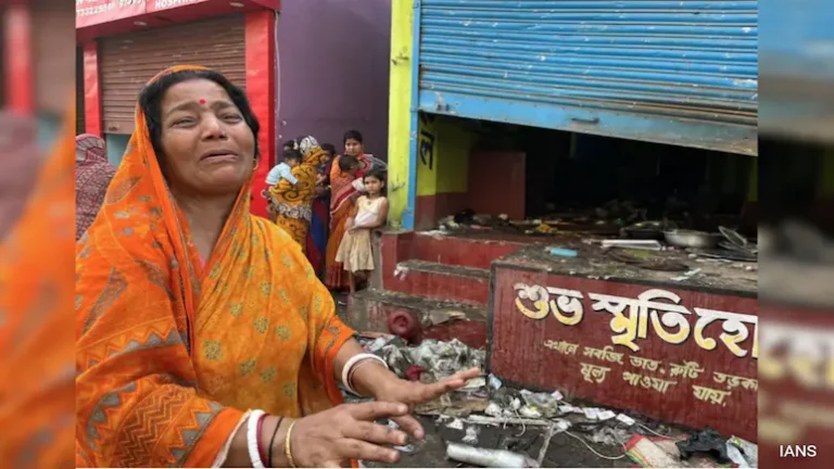 “अब चुप नहीं बैठ सकते”: वक्फ हिंसा पर कलकत्ता हाई कोर्ट की सख्त टिप्पणी