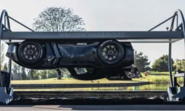 मिलिए दुनिया की पहली ऐसी हाइपरकार से जो उल्टा चल सकती है – McMurtry Spéirling का नया कमाल!