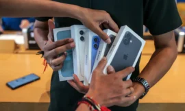 ट्रंप टैरिफ से बचने की रणनीति: भारत से अमेरिका भेजे गए 600 टन iPhones