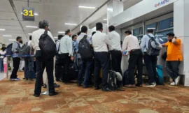 दिल्ली में धूल भरी आंधी से हंगामा: 205 उड़ानें लेट, कई विमानों का रूट बदला