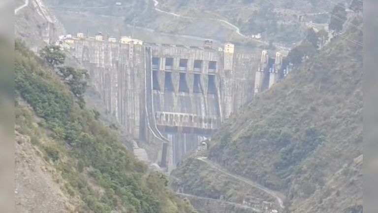 पाहलगाम आतंकी हमले के बाद भारत ने दिखाई सख्ती, बागलीहार डैम से रोक दी चिनाब नदी की धारा, पाकिस्तान को चेतावनी