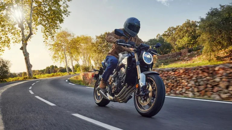 Read more about the article 2025 Honda CBR650R और CB650R E-Clutch भारत में लॉन्च — जानें कीमत और खूबियां