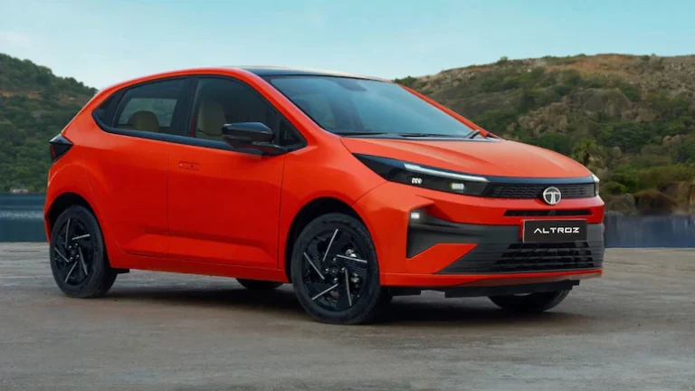 Read more about the article Tata Altroz Facelift CNG का इंटीरियर लीक — जानें क्या है खास!