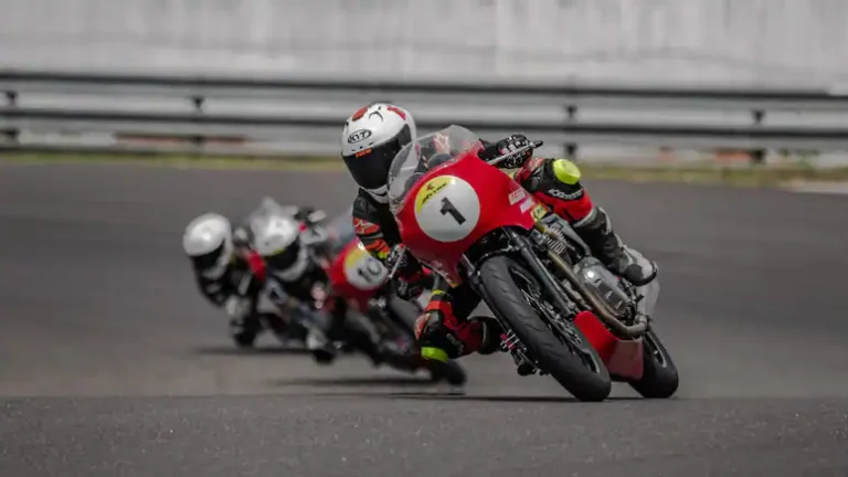 Read more about the article Royal Enfield Continental GT Cup 2025 के लिए रजिस्ट्रेशन शुरू, इस बार 8 शहरों में होगी राइडर्स की तलाश