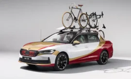 स्कोडा ने अपनी सुपर्ब कॉम्बी वैगन को रेस-रेडी पिकअप ट्रक में बदला