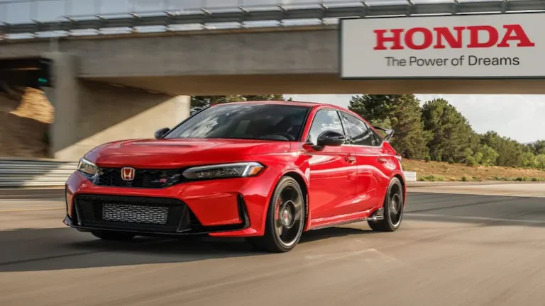 Read more about the article भारत आ रही है होंडा सिविक टाइप R; जल्द मिलेगा Volkswagen Golf GTI को टक्कर