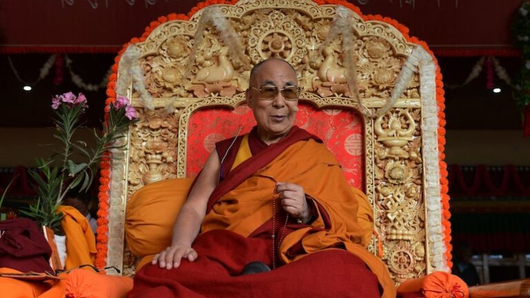 दलाई लामा ने उत्तराधिकार योजनाओं का किया खुलासा, चीन बोला “हमारी मंजूरी जरूरी”