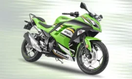 कावासाकी निंजा 300 पर ₹84,000 तक की छूट उपलब्ध है