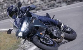 2026 कावासाकी वर्सेस 650 नए रंगों के साथ अपडेटेड