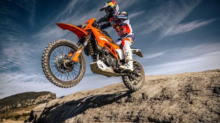 ग्लोबल-स्पेक KTM 390 Enduro R भारत में लॉन्च, कीमत ₹3.54 लाख